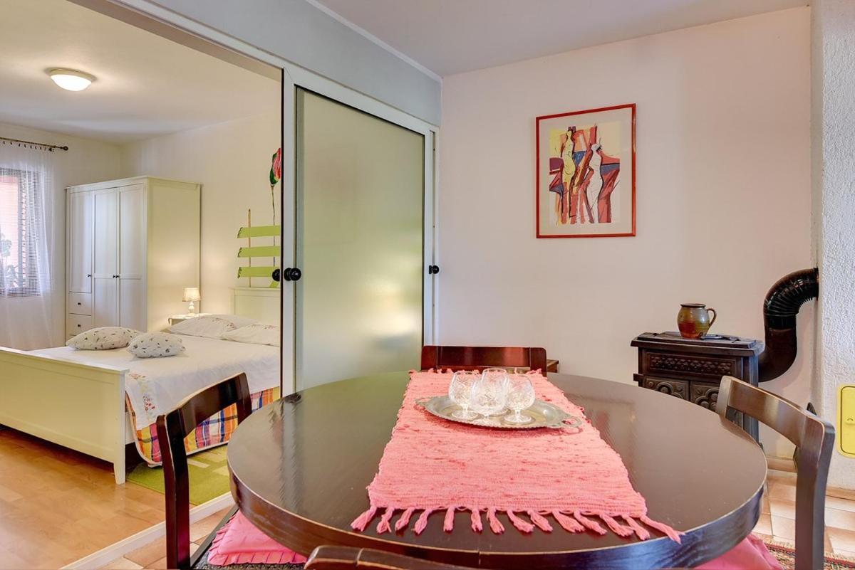 Apartment Milat Баньоле Екстериор снимка